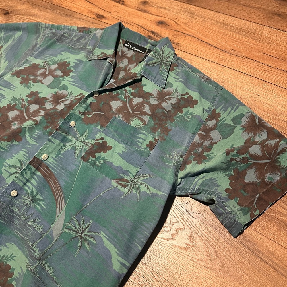 No Boundaries Green Tropical Hibiscus Palm Tree Shirt Mens Large